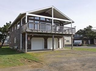 350 17th Ave, Seaside, OR 97138