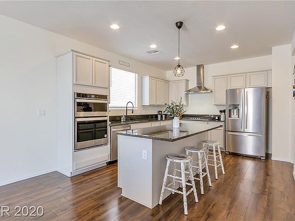 5th image of 5619 Red Cedar St