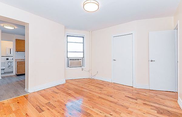 1st image of 134 Boerum St APT E3