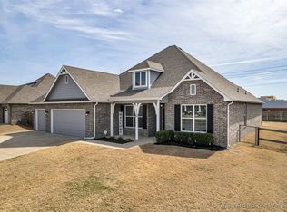 7119 E Oakridge St, Broken Arrow, OK 74014