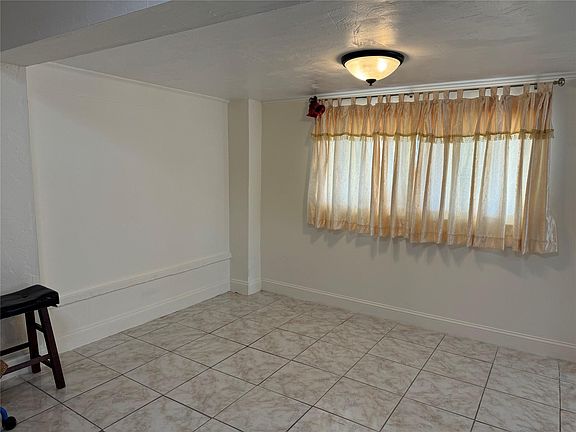 5th image of 1487 NE 176th Street