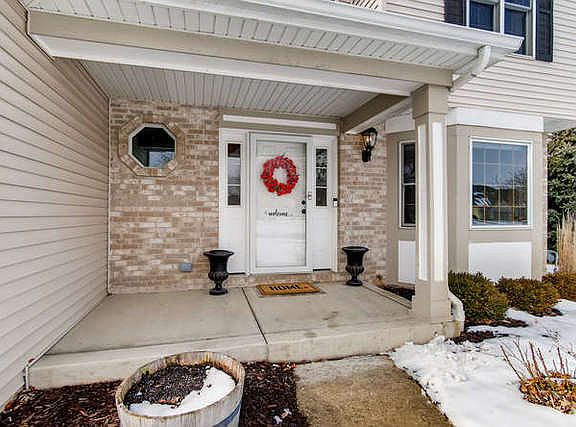 3rd image of 12742 Shelly Ln