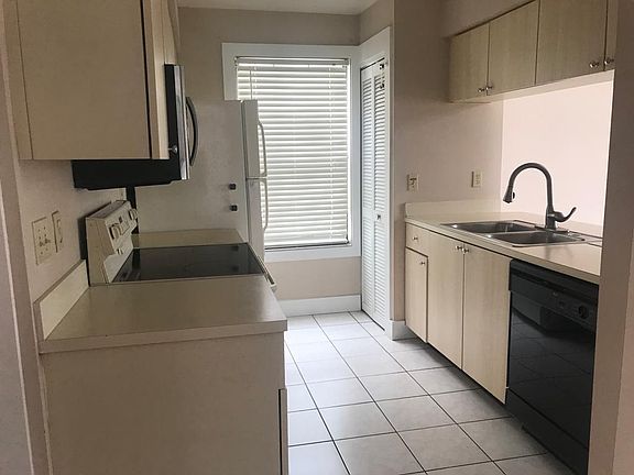 5th image of 3127 Fox Squirrel Dr