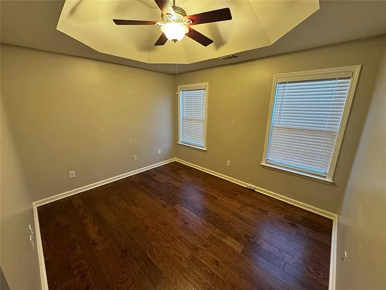 1425 Overland Xing — Photo 12