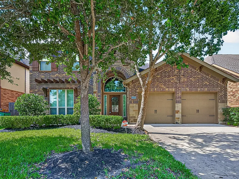 27119 Naples Run Ln — Photo 1