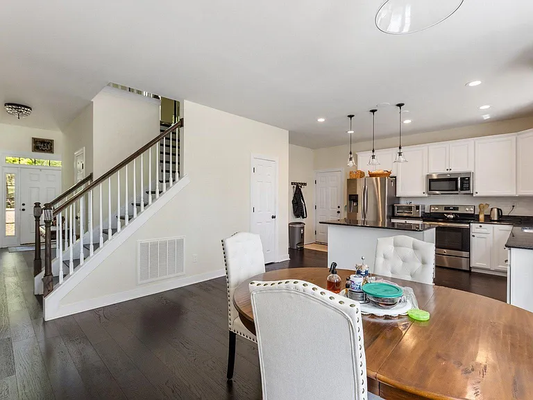 1339 Millers Ln — Photo 9