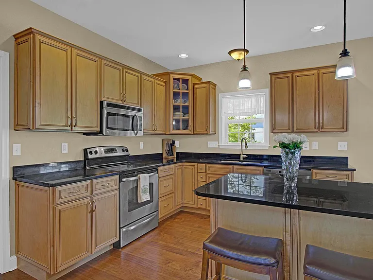 74 Stone Run Dr — Photo 14