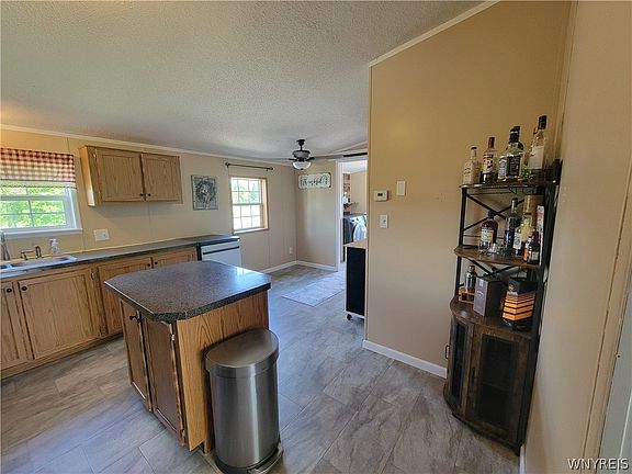 5th image of 1163 Perry Rd