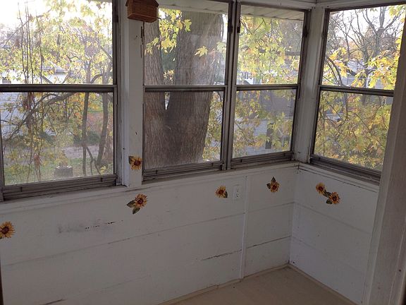 5th image of 1121 Convers Ave