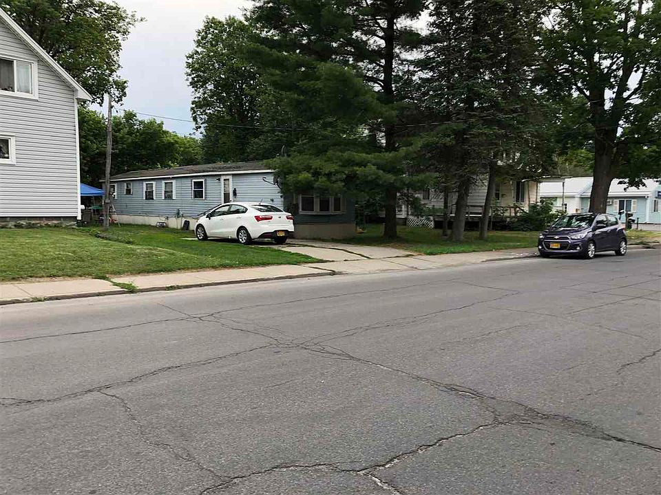 1st image of 106 N Main St