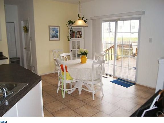 5th image of 105 Jasmine Way