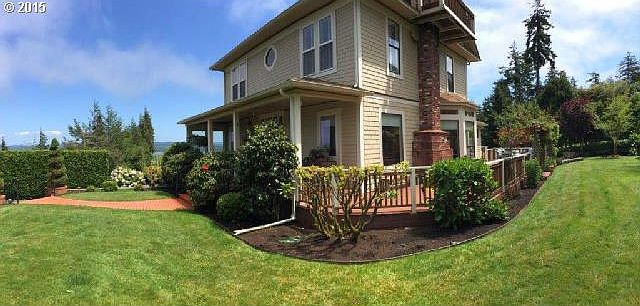 2nd image of 1795 Koos Bay Blvd