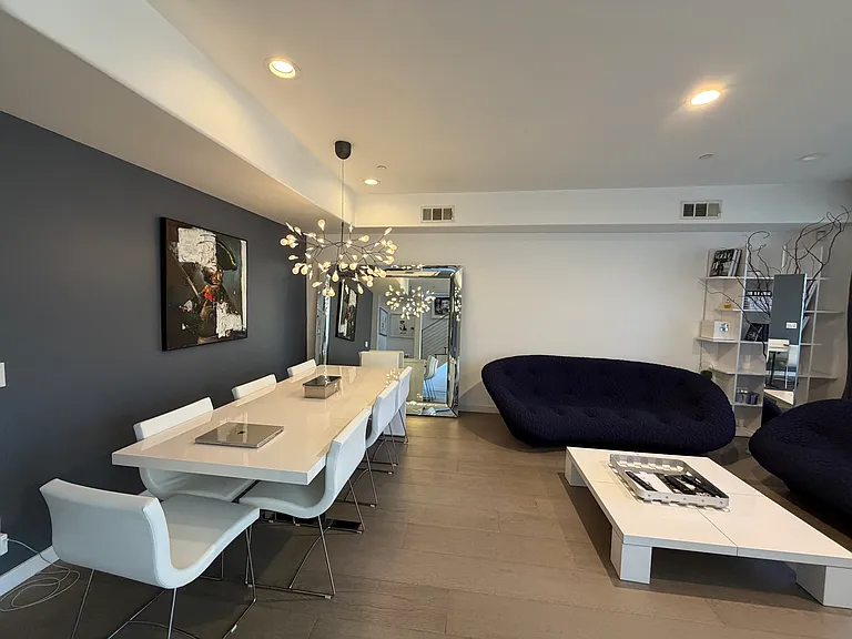 574 E Palm Ave #105 — Photo 14