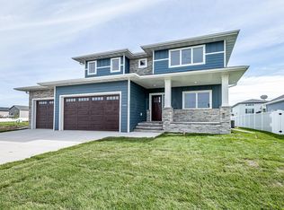 5324 Grayland Dr S, Fargo, ND 58104