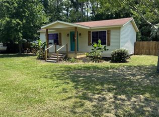 1300 Kansas St, Darien, GA 31305