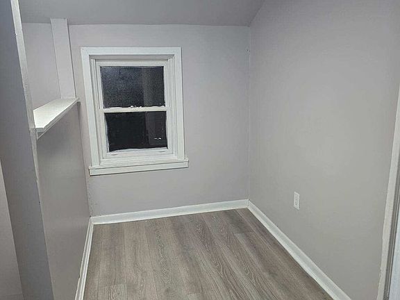 3rd image of 1414 Brick Row