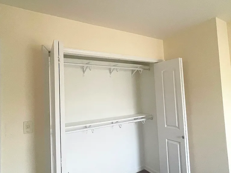 1305 Pleasant Valley Dr — Photo 27