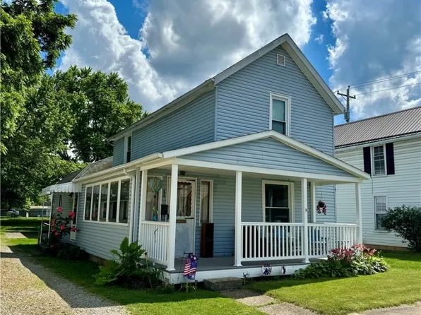 659 Alder St, Coshocton, OH 43812