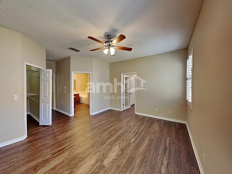 2750 Eagle Glen Cir — Photo 9