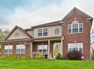 304 Oak Grove Dr, Wauconda, IL 60084