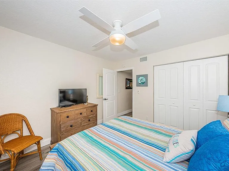 6105 Bahia Del Mar Cir #287 — Photo 17