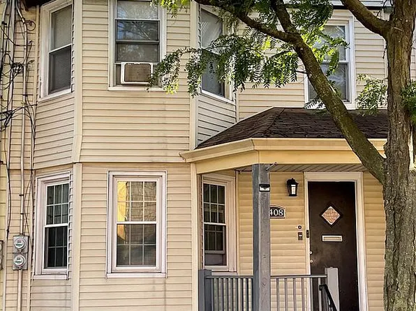 6408 Metropolitan Ave, Middle Village, NY 11379