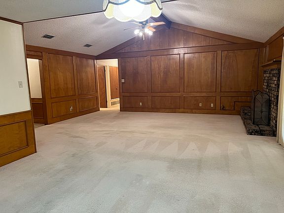 5th image of 1364 N Dale Ave