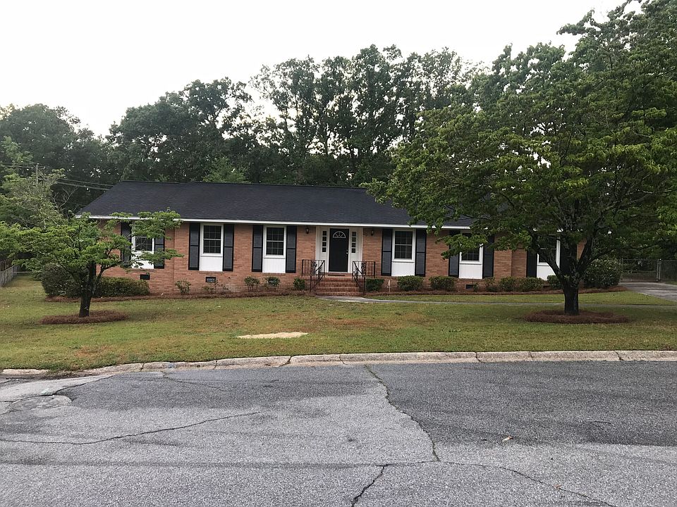 33 King Charles Rd