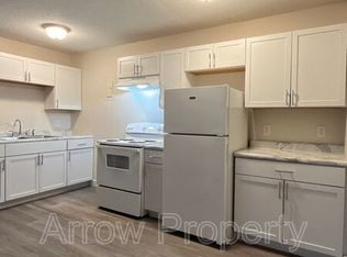 1315 F St APT 3, Lincoln, NE 68508