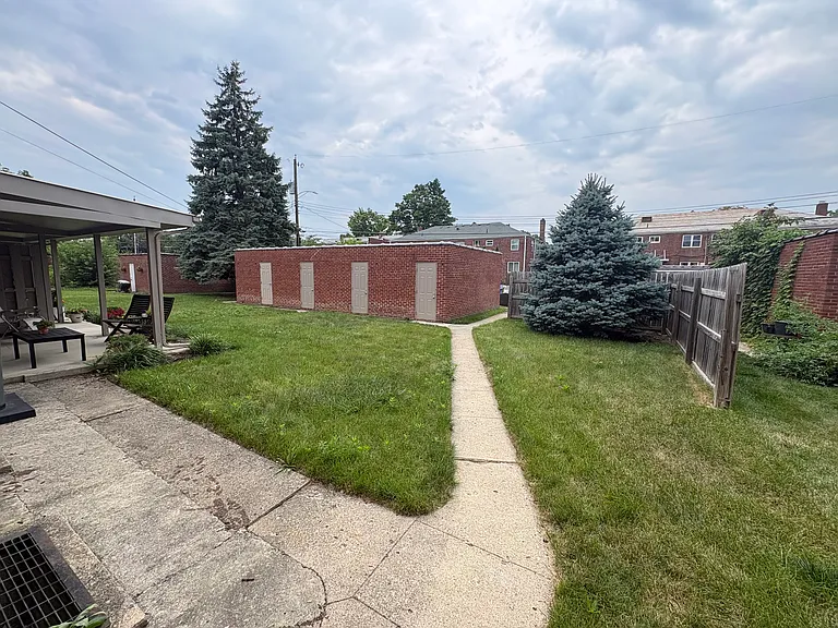 1625-1631 Elmwood Ave — Photo 6