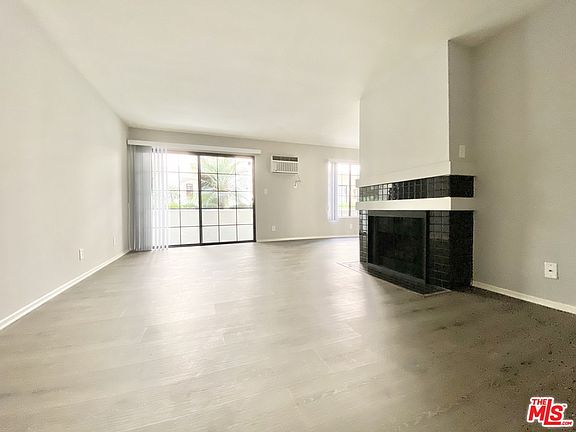 2nd image of 3462 Mentone Ave APT 107