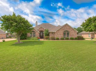 2513 Edinburgh Dr, Crowley, TX 76036