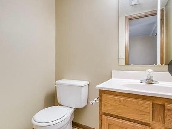 4th image of 514 NE Knox St APT C