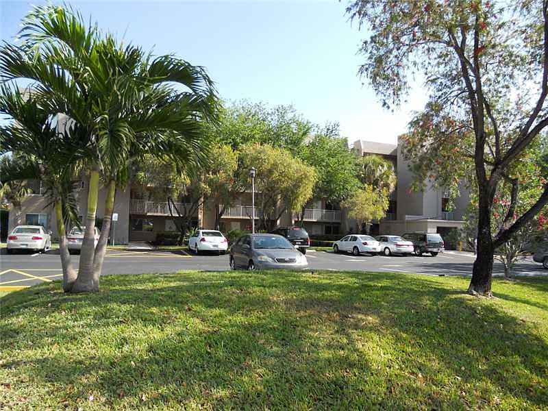 1st image of 9470 Tangerine Pl APT 304