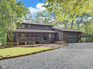 396 Greenleaf Dr, Lavonia, GA 30553