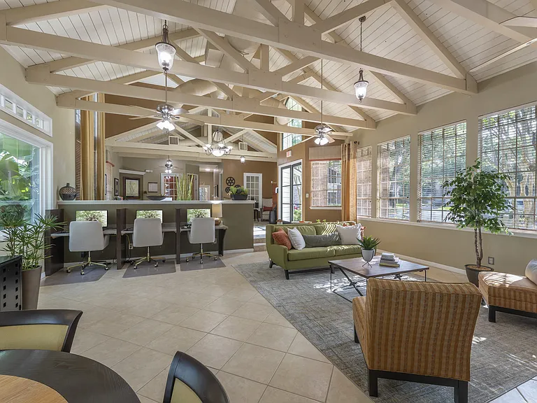Resident lounge and business center