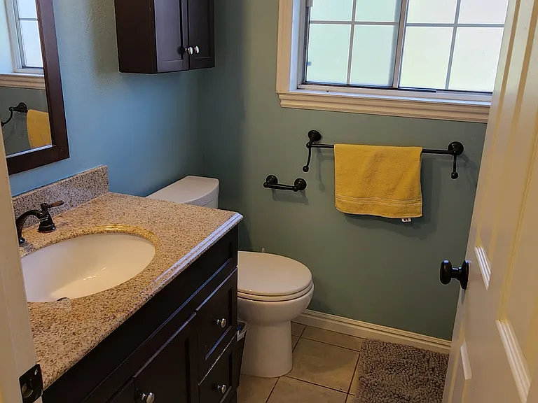 947 N University Ave #10 — Photo 13