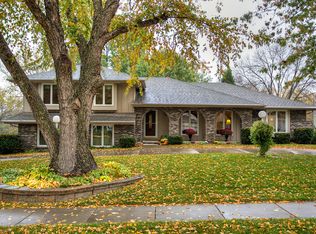 1741 NW 108th St, Clive, IA 50325