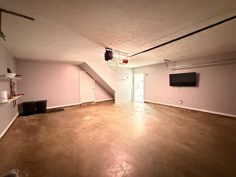 217 Cedar Dr — Photo 16