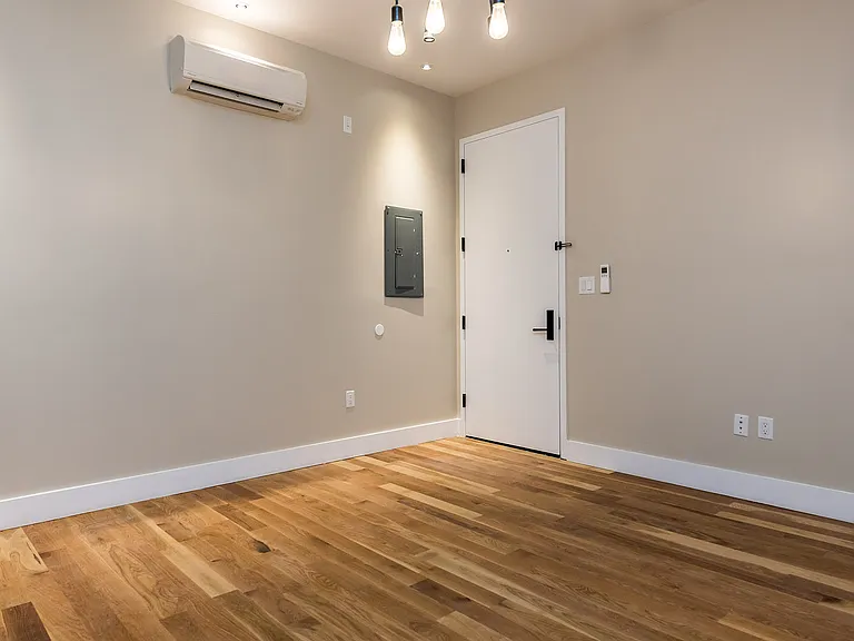 595 Myrtle Ave #2C — Photo 9