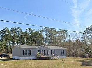 73 Dogwood Dr, Adel, GA 31620