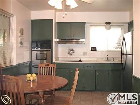 Kitchen Spacious