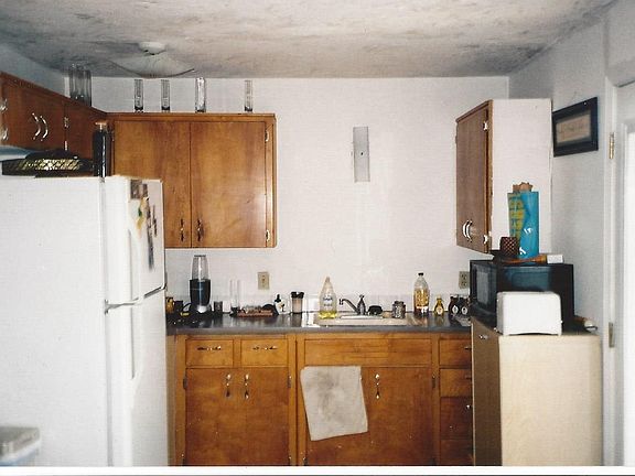 3rd image of 4508 E 1st Ave