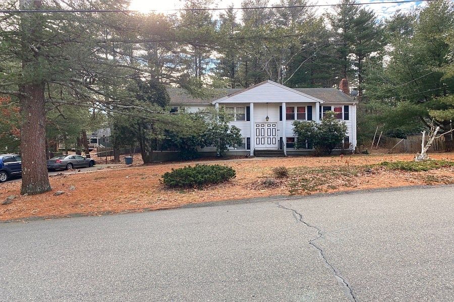 1st image of 42 Plain Dr