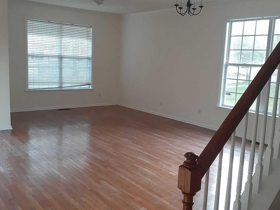 Formal living and dining