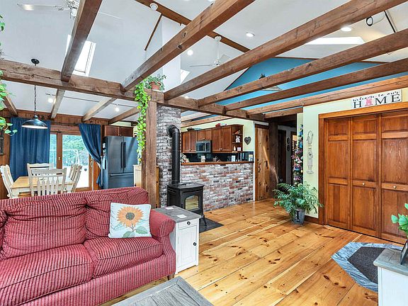 2nd image of 253 Wellington Road