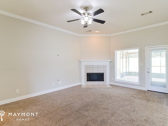 3rd image of 1813 Aspen Way