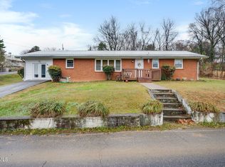 104 N 3rd Ave, Jonesborough, TN 37659