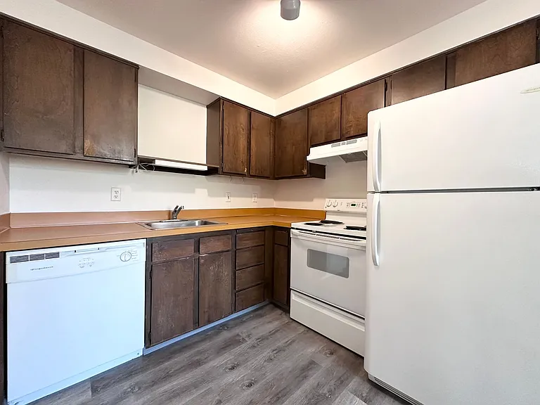 39910 McCormick Dr — Photo 6