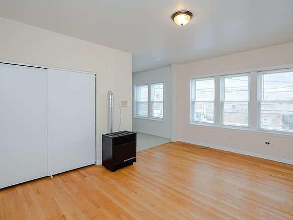2nd image of 9449 S Ashland Ave #1550-207